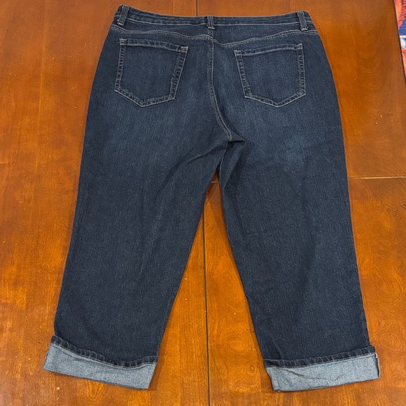 Style & Co. Navy and Khaki Curvy Capri Pants - Picture 8 of 8